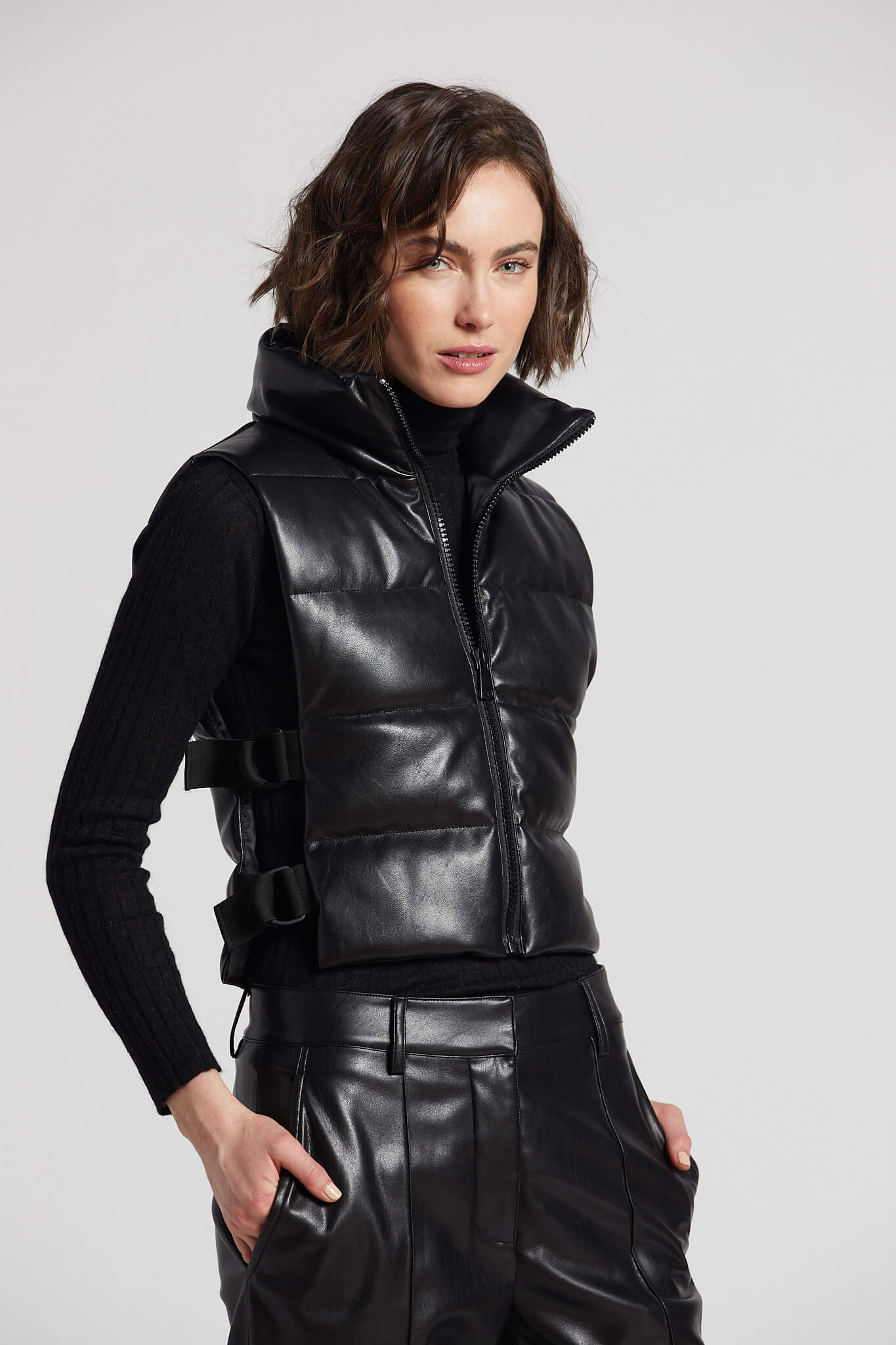 Shiny black gilet sale