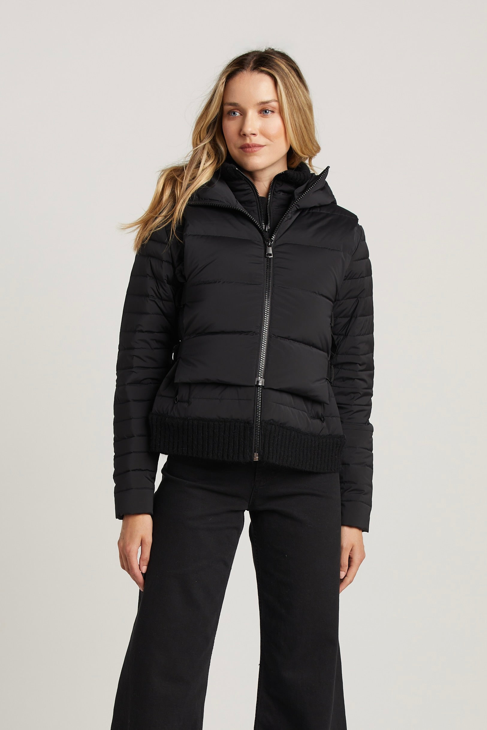 Manteau en duvet matelassé avec détails en tricot Lulu