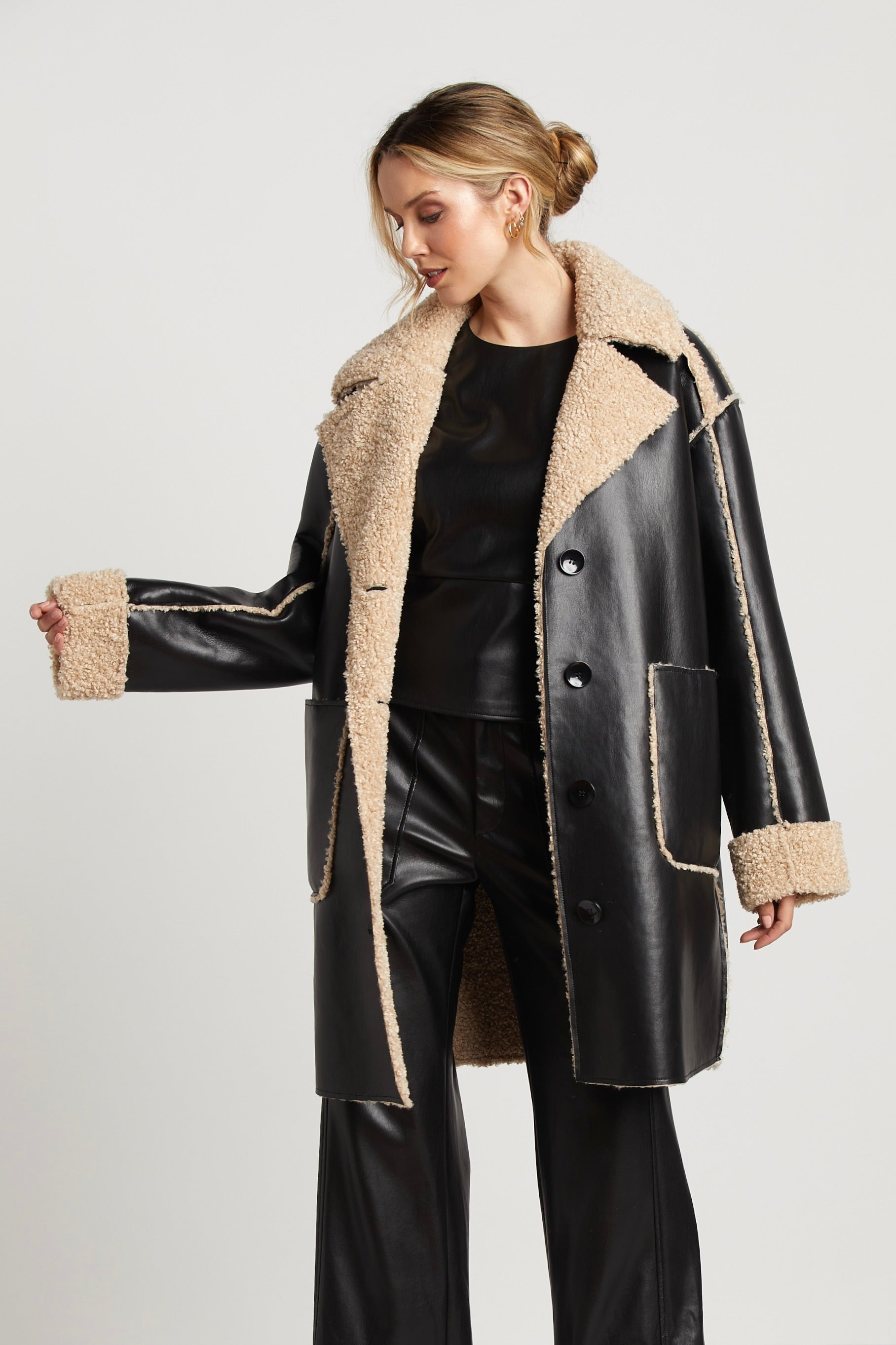 Manteau mi-long en faux shearling Sheridan